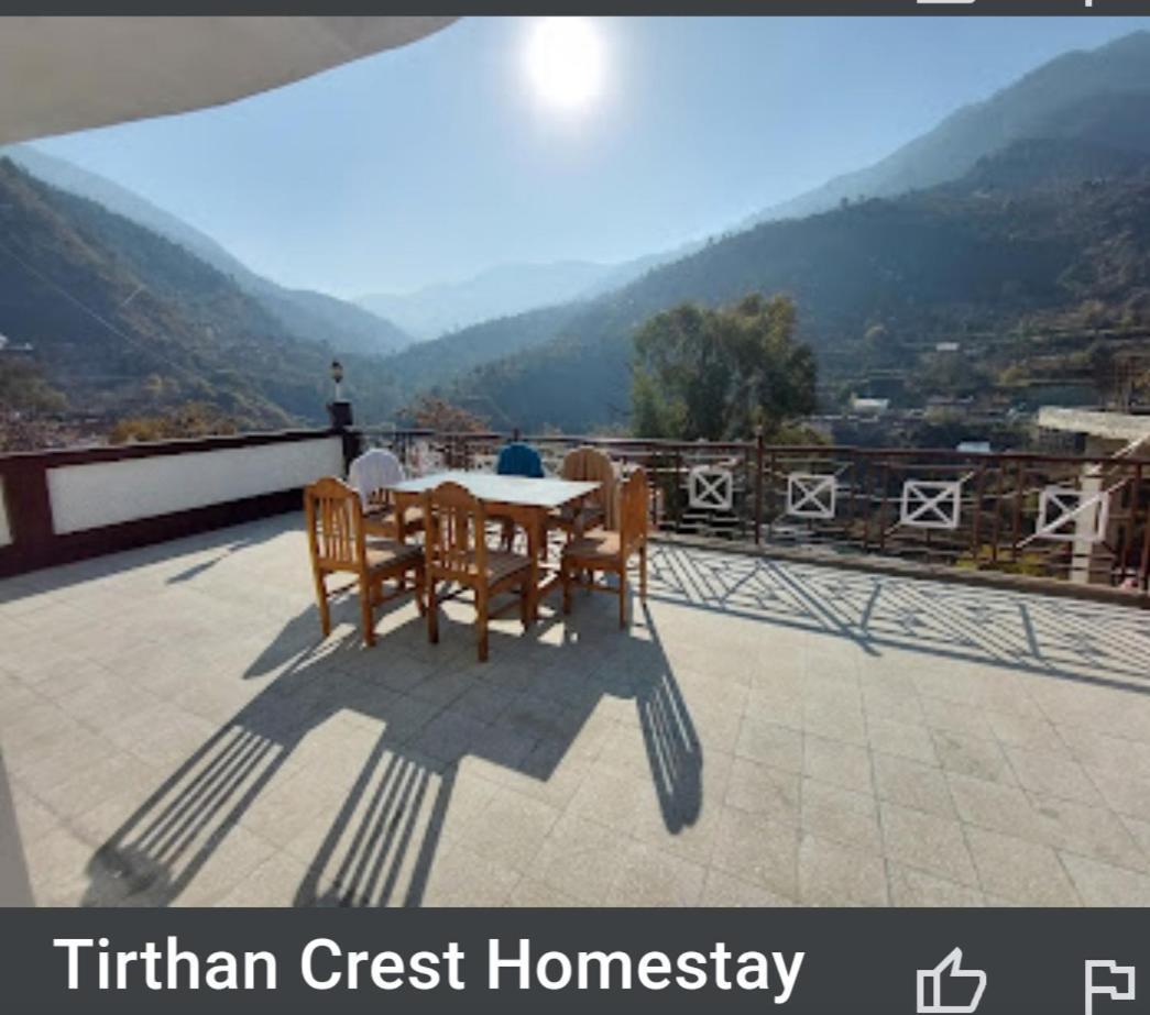 Tirthan Crest Homestay Banjār Exteriér fotografie